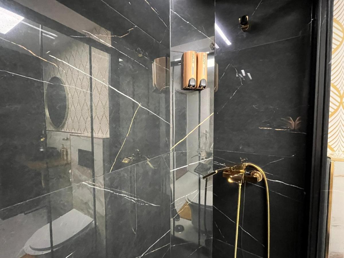 דירות מדריד Chic12 Luxury Grupo Gran Via מראה חיצוני תמונה